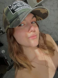 Lola_Lumer Public Pic 2