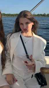 EllaHorton 🌴🤑 Pic 4