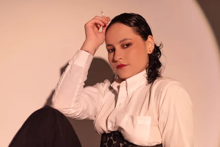 AnnyThompson_ Lass uns rauchen Pic 6