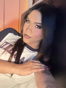 gianushi Gia sex in Europe Foto 3