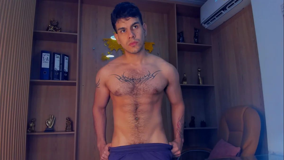 Foto em tendência de Derek_Voss 8446