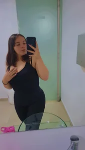 PersefoneSnow A black dress clinging to my big tits🍆😈  5. fénykép