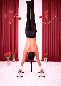 MagnusKnight_ 🔥 Calisthenics outside… wild inside. Immagine  3