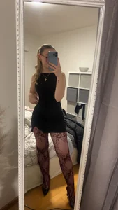 SexyyEmilyyPublic Bild 3