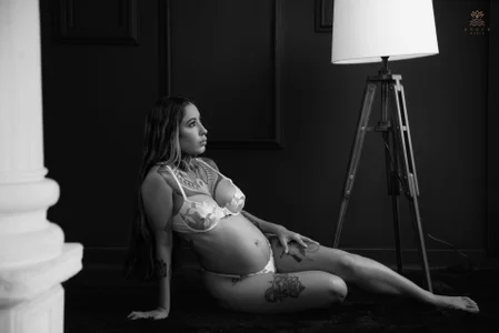 NicoleBlum A new face: lace, skin and something else Pic 7