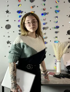 KymWestgaard Public صورة واحدة|KymWestgaard Public صورتان|KymWestgaard Public  5 صور|KymWestgaard Public  5 صورة