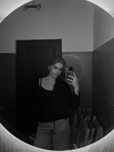 Elle_GrEat Public slika