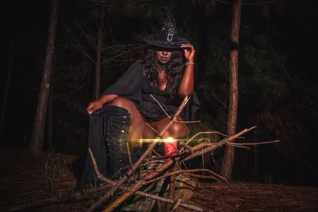 Naomii_King 🎃 Halloween 🎃 Pic 3