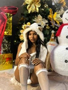 pocahontas_pow Christmas has begin❄️ Pic 6