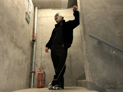 hyper_syren Dark night Bilde 4