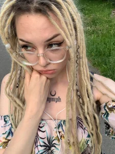 JuliaFlowerBliss Public Pic 9