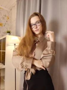 brendacom me and an office shirt 🤓 Pic 2