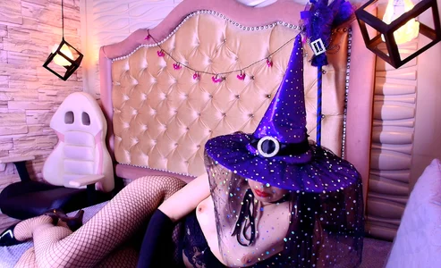 stephaniesun_ sexy witch 🎃🧹🧙🍬🍭🔥 зображення 4