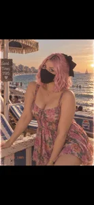 Milf-lolo Public Pic 3