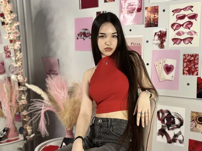 AvantgardAlone Public Pic