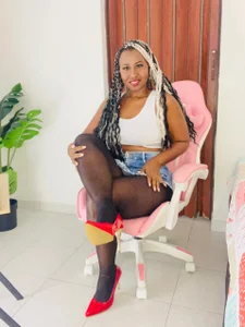 alexajhonson1012 Do you want to see me in heels? Bilde 2