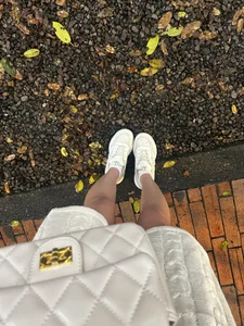 Nora_Vennucci A day with me 🤍 Immagine  4