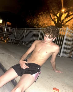 JULIANRAY Public Immagine  3