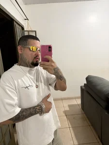 Eu de Waguiin121  5 Imagens