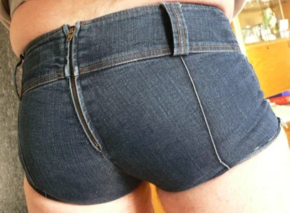 Turnhöschen und Hotpants de Turnhoeschen_1  2 photos