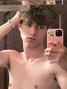 Dima-Cute Public Foto 3