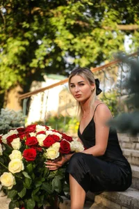 NikkiiStill Public Immagine 