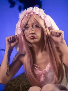 Forbidden Eggs de Cloe_Leee  2 Imagens