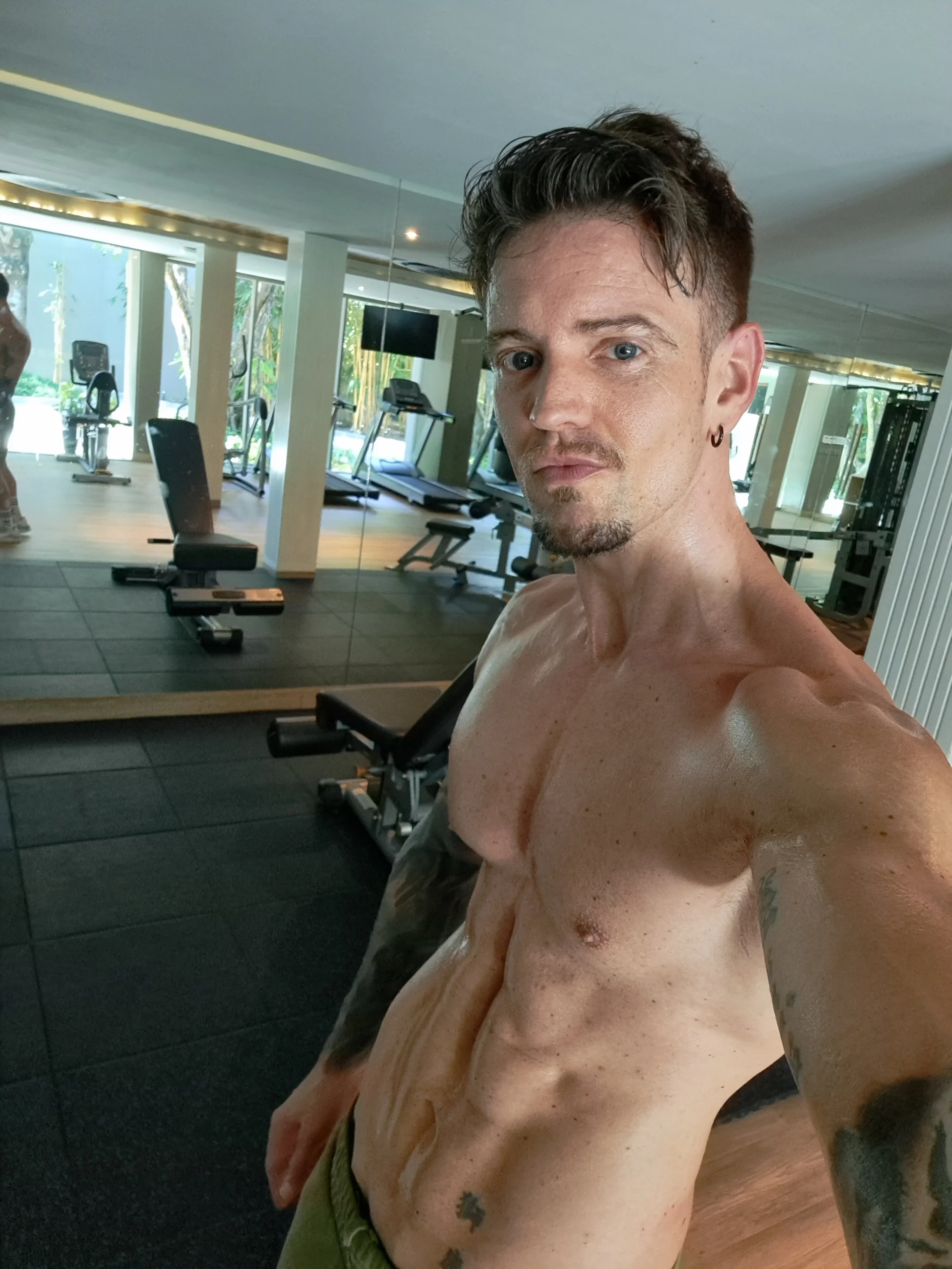 Mystery_Mark Let's Workout Baby Foto