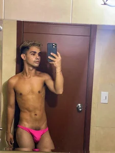 Violet_Dream2 This summer has me very hot 😈 Pic 2