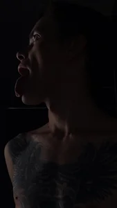 William_Henry_ A little bit of dark eroticism Bilde 3