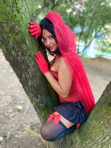 Your Little Red Riding Hood ❤️‍🔥❤️ od JessyZoe  2 snímek