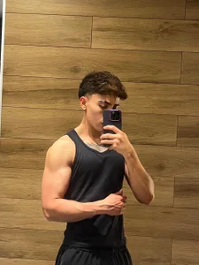 trained strong de Saimonvela Foto