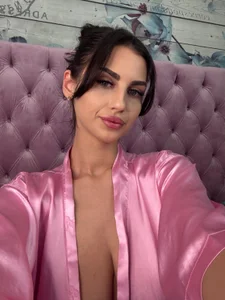 BelovedKhlloee Public Foto 9