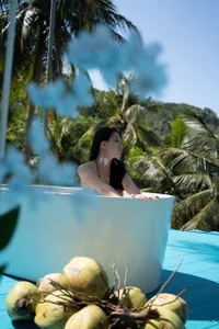 Kurohyooo relaxing on the beach Εικόνα 5