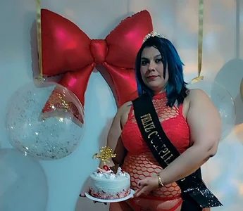 Martina_Foxy01 Happy birthday to me Pic 3