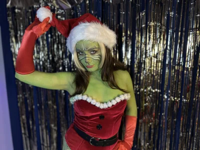 _blowjob_queenのChristmas 25の 2枚の写真