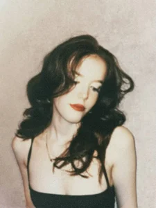 kaya_scodelario_ Public Pic 7