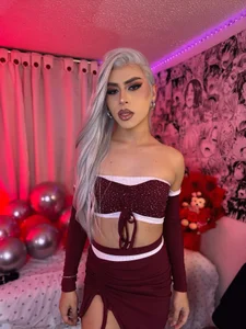 daniii_mua Happy birthday Dani 🎀 - {count, plural, one {תמונה אחת} two {שתי תמונות} many {# תמונות} other {# תמונות}}