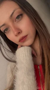 laura_rouss_tf Public Pic 4