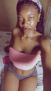 Sexy_lindaa's XXX Nude Photo 4