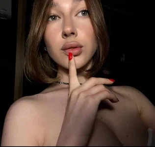 FlirtyDolly my first photoset heere Poză 2