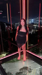 marywhitee__ smiling always frees me Pic