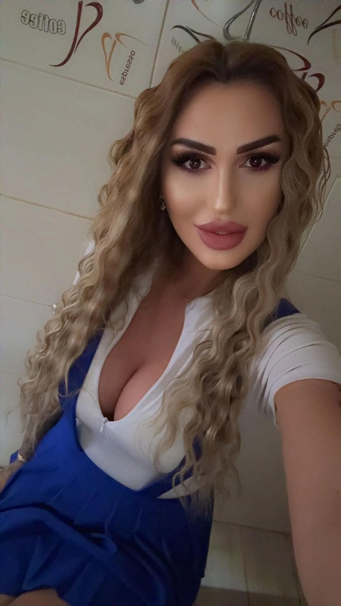 Nicol2Naya Trendaava kuva 6328