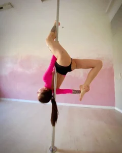 POLE DANCE od _ice_ba_by  4 snímek
