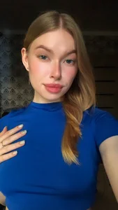 AuroreMarie Emily is going on this top Pic 3