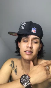 Public od Stone_grey1_  6 snímek