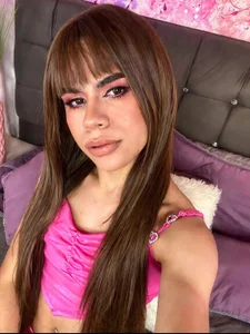 emma_cut3_ You don’t run away from cravings – you enjoy them.❤️🫦😈 Bilde 4