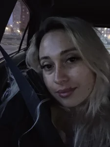 Public de Sejmet__  3 photos