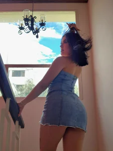 Zafira_ A VERY PHOTOGRAPHIC GIRL 😏 Pic 2