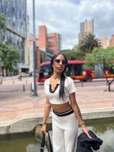 stealing glances de melissa_becraft  4 Imagens